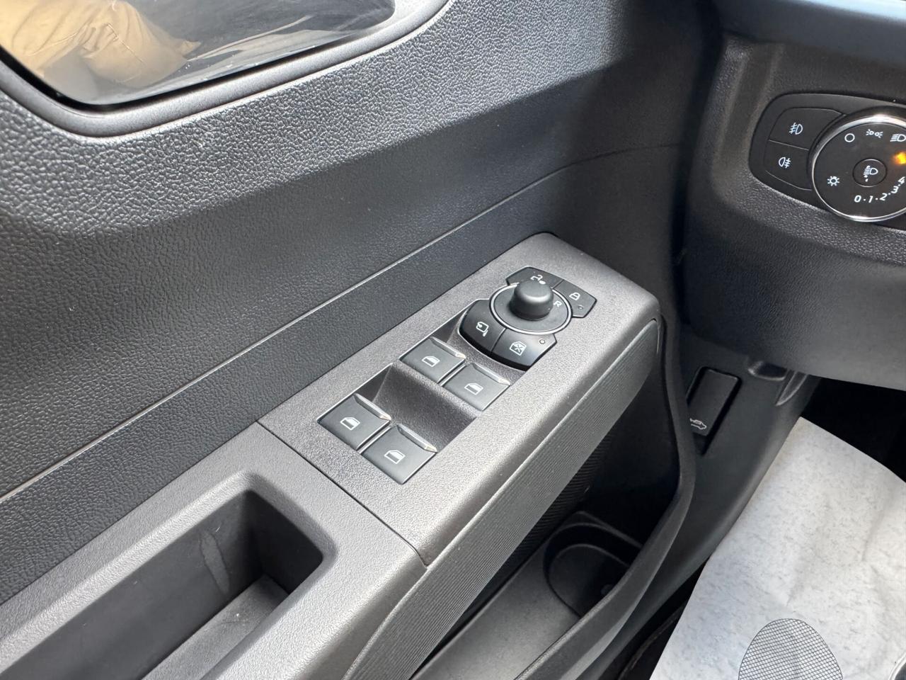 Ford Tourneo Courier Active 1.0EcoB. 125CV Autom