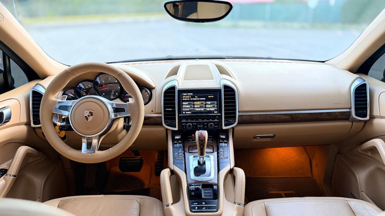Porsche Cayenne 3.0 Diesel perfetta