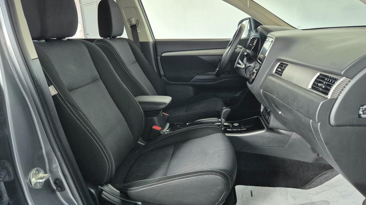 Mitsubishi Outlander 2.0 2WD GPL Bi-fuel Intense