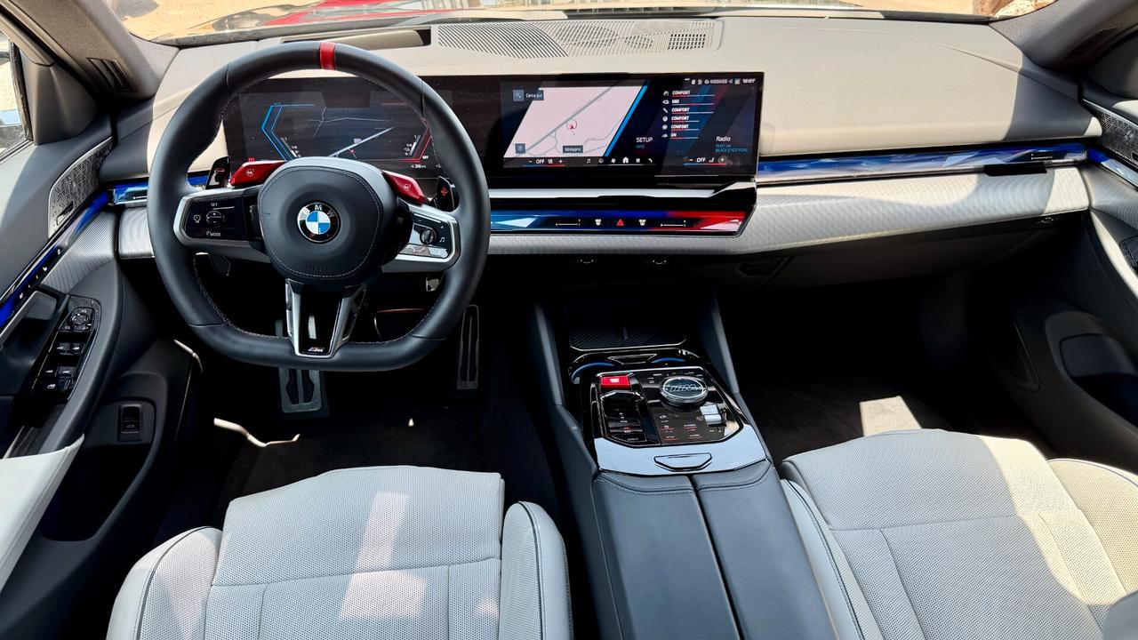 BMW M5 G99 Touring 4.4 727cv auto Full Full Opt