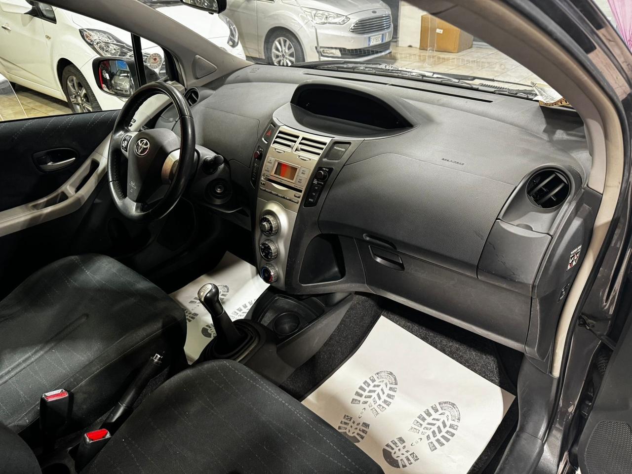 Toyota Yaris 1.3 5 porte Sol