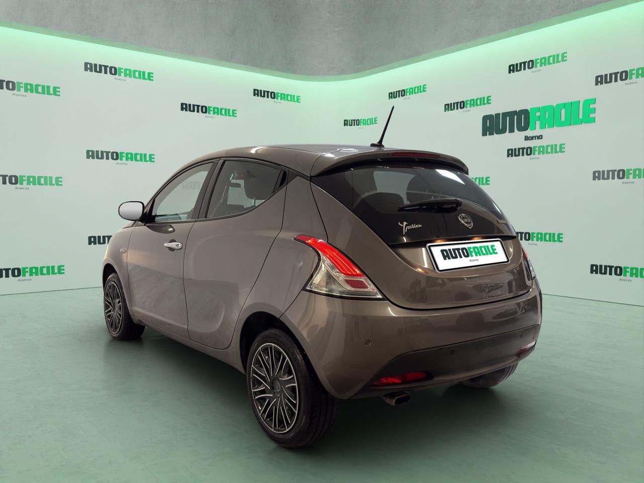 Lancia Ypsilon 1.0 FireFly Hybrid Gold