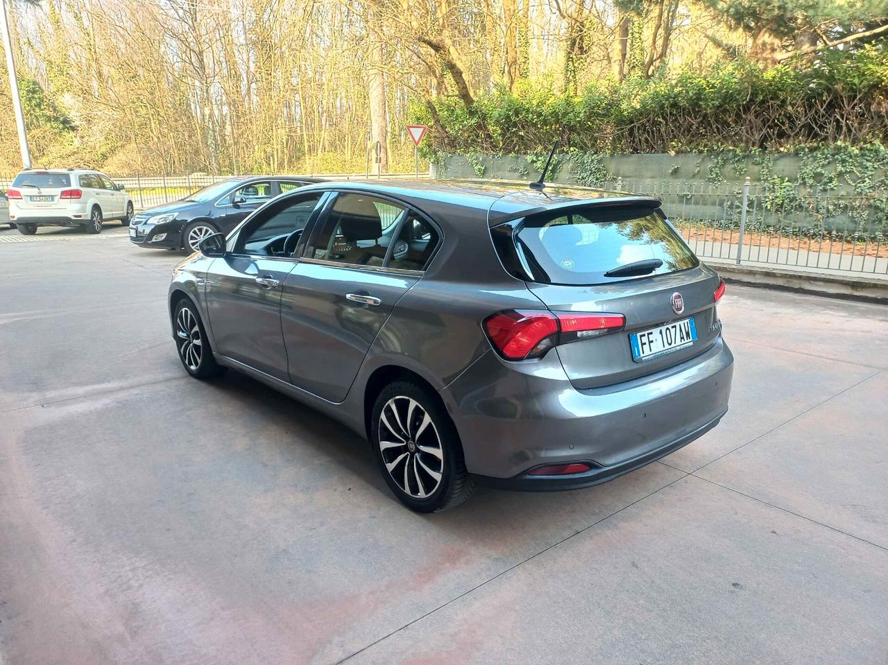 Fiat Tipo 1.6 Mjt S&S 5 porte Lounge