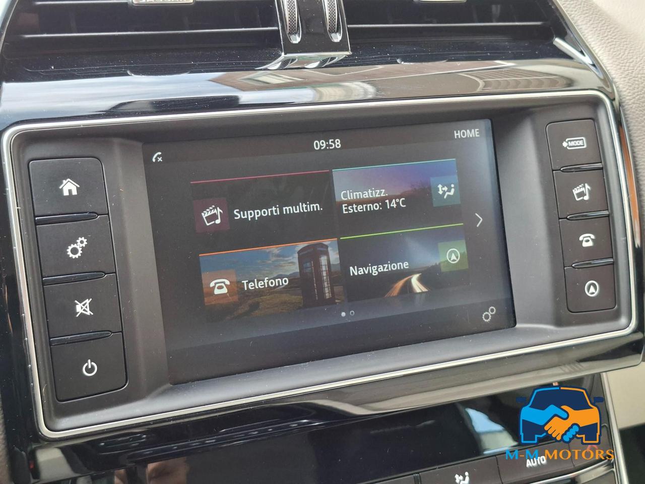 Jaguar XE Berlina XE 2.0d i4 Prestige Business edition 180cv auto my18