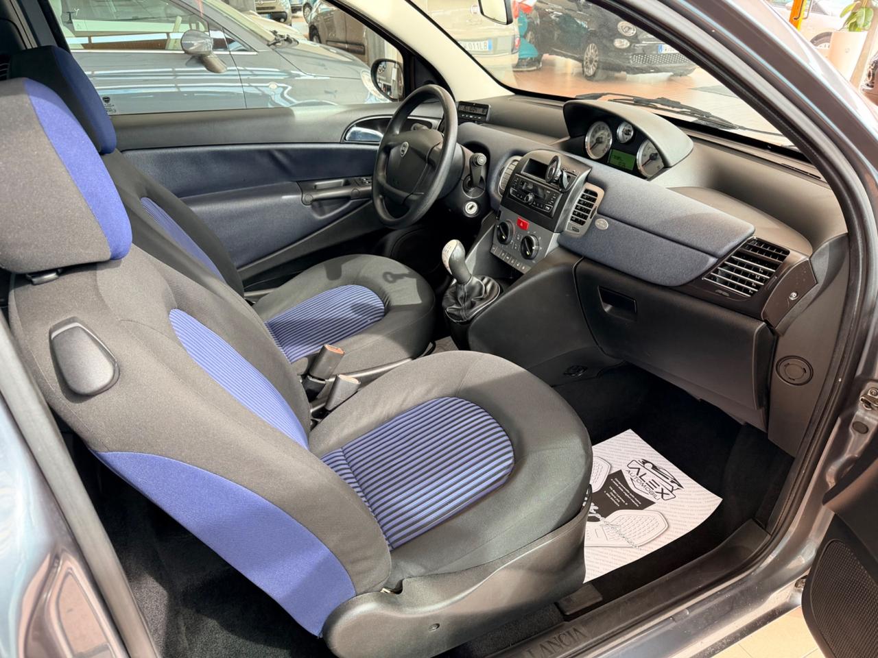 Lancia Ypsilon 1.3Mjt 75cv Neopatentati