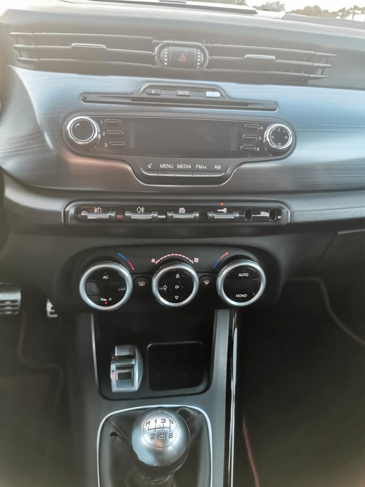 Alfa Romeo Giulietta 1.4 Turbo MultiAir Distinctive