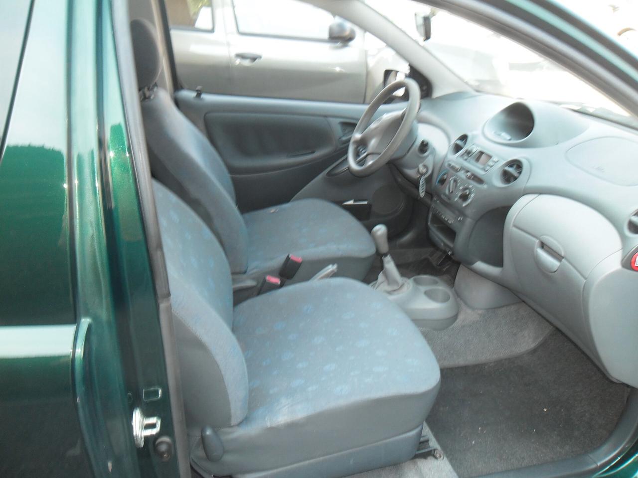 Toyota Yaris 1.0i 16V cat 3 porte
