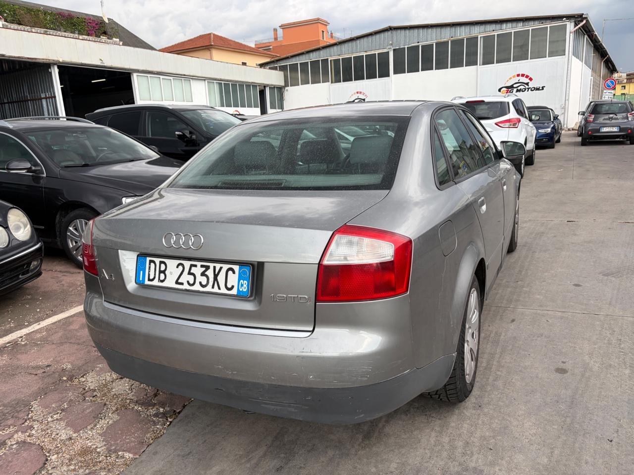 Audi A4 1.9 TDI/130 CV cat BERLINA