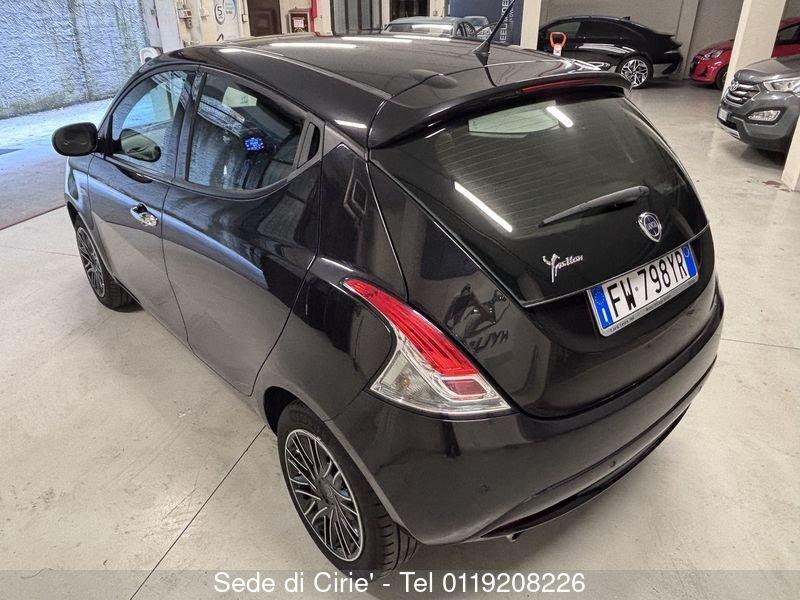 Lancia Ypsilon 1.2 69 CV 5 porte Elefantino Blu