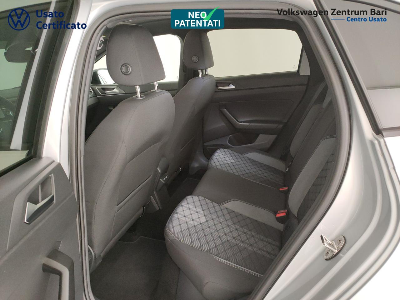 Volkswagen Taigo 1.0 tsi r-line 110cv