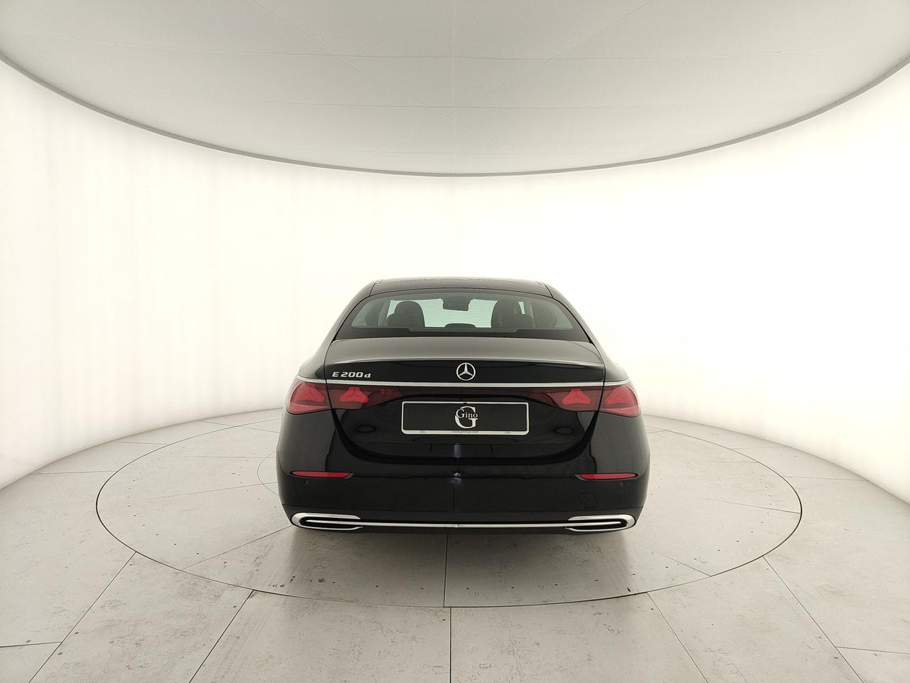 Mercedes-Benz E 200 d Advanced auto