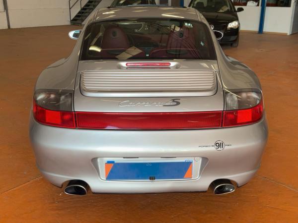 Porsche 911 Coupe 3.6 Carrera 4S