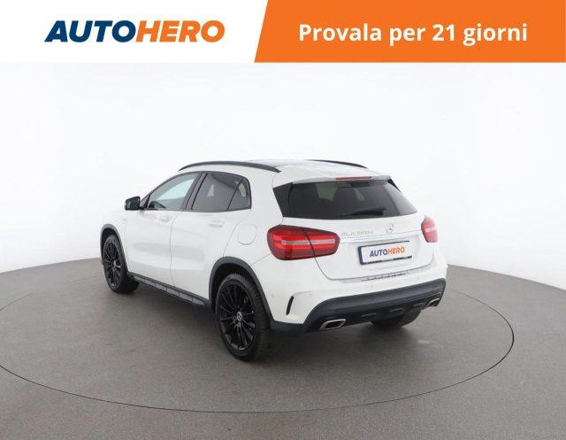 MERCEDES-BENZ GLA 200 d Automatic Premium