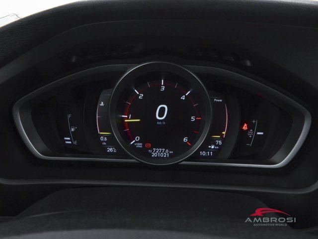 VOLVO V40 D2 - PER OPERATORI DEL SETTORE
