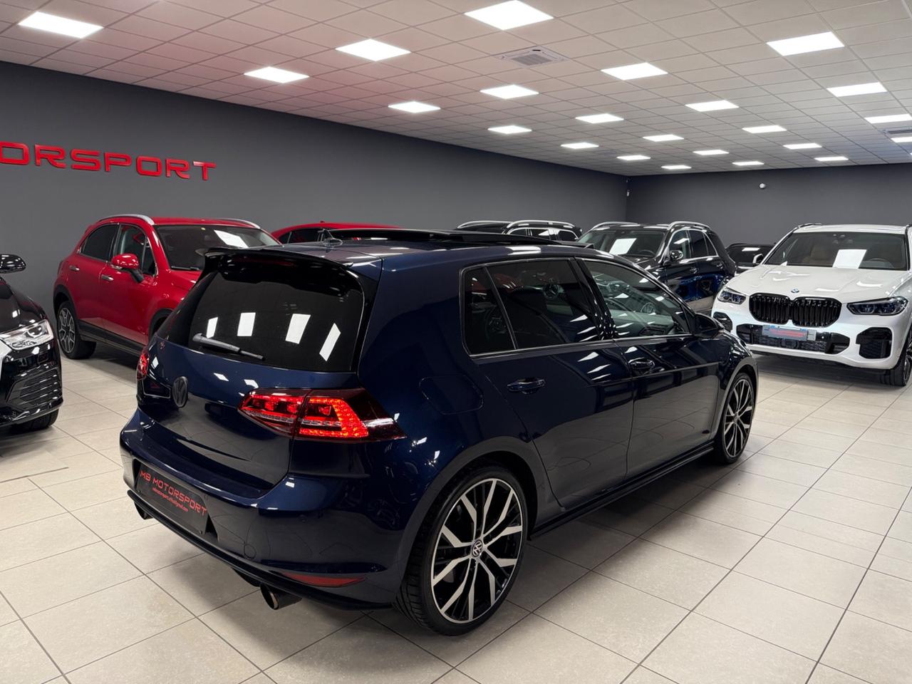 Volkswagen Golf GTD 2.0 TDI DSG 5p. Business BlueMotion Technology