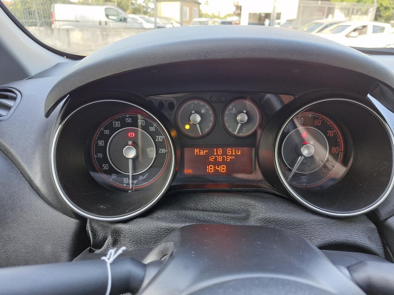 FIAT PUNTO 1.4 NATURAL POWER ANNO 2015 127000 KM