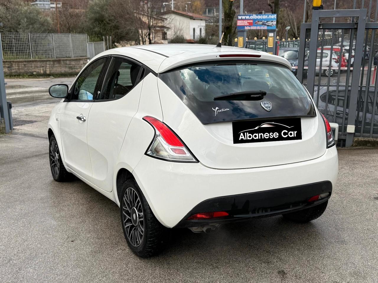 Lancia Ypsilon 1.2 69 CV 5 porte GPL Ecochic Gold