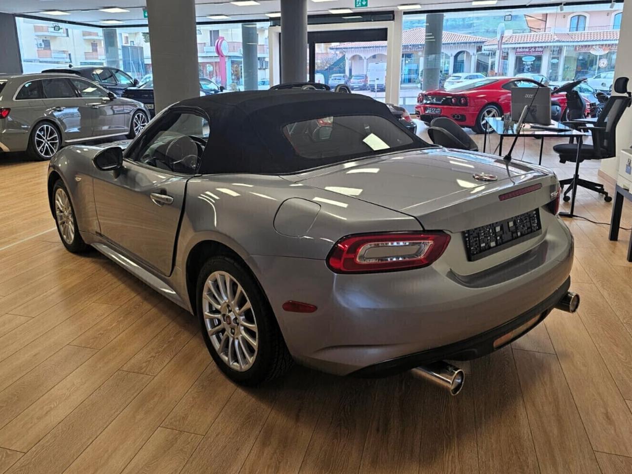 Fiat 124 Spider 1.4 MultiAir AT6
