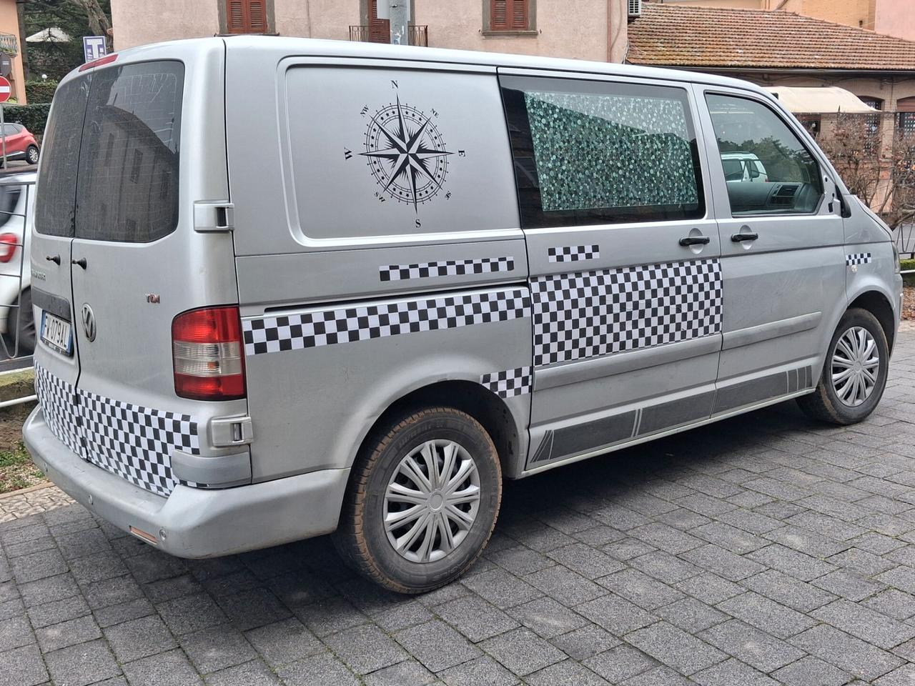 Volkswagen Multivan 2.5 TDI/130CV Trendline
