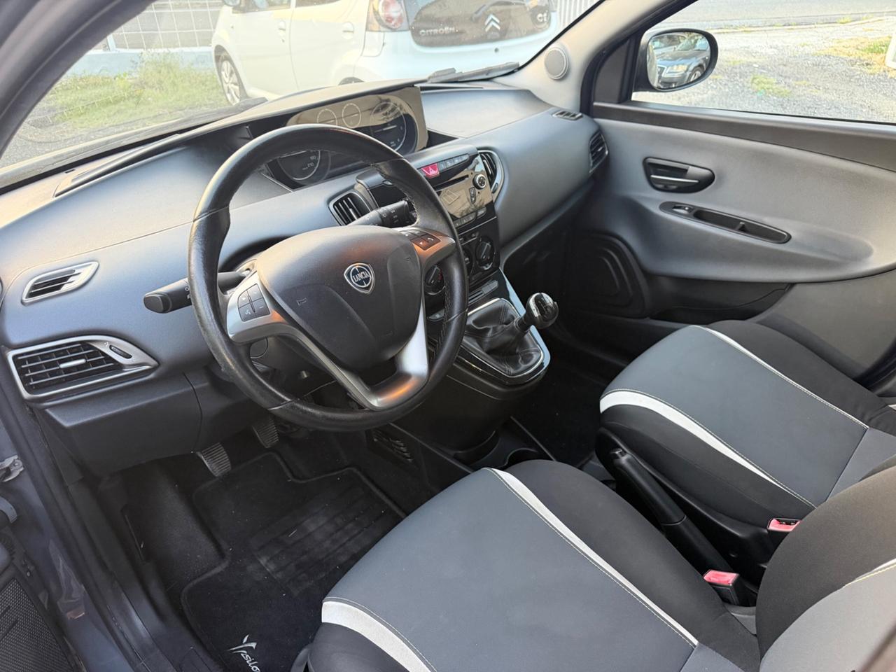 Lancia Ypsilon 1.3 MJT 16V 95 CV 5 porte S&S Elle