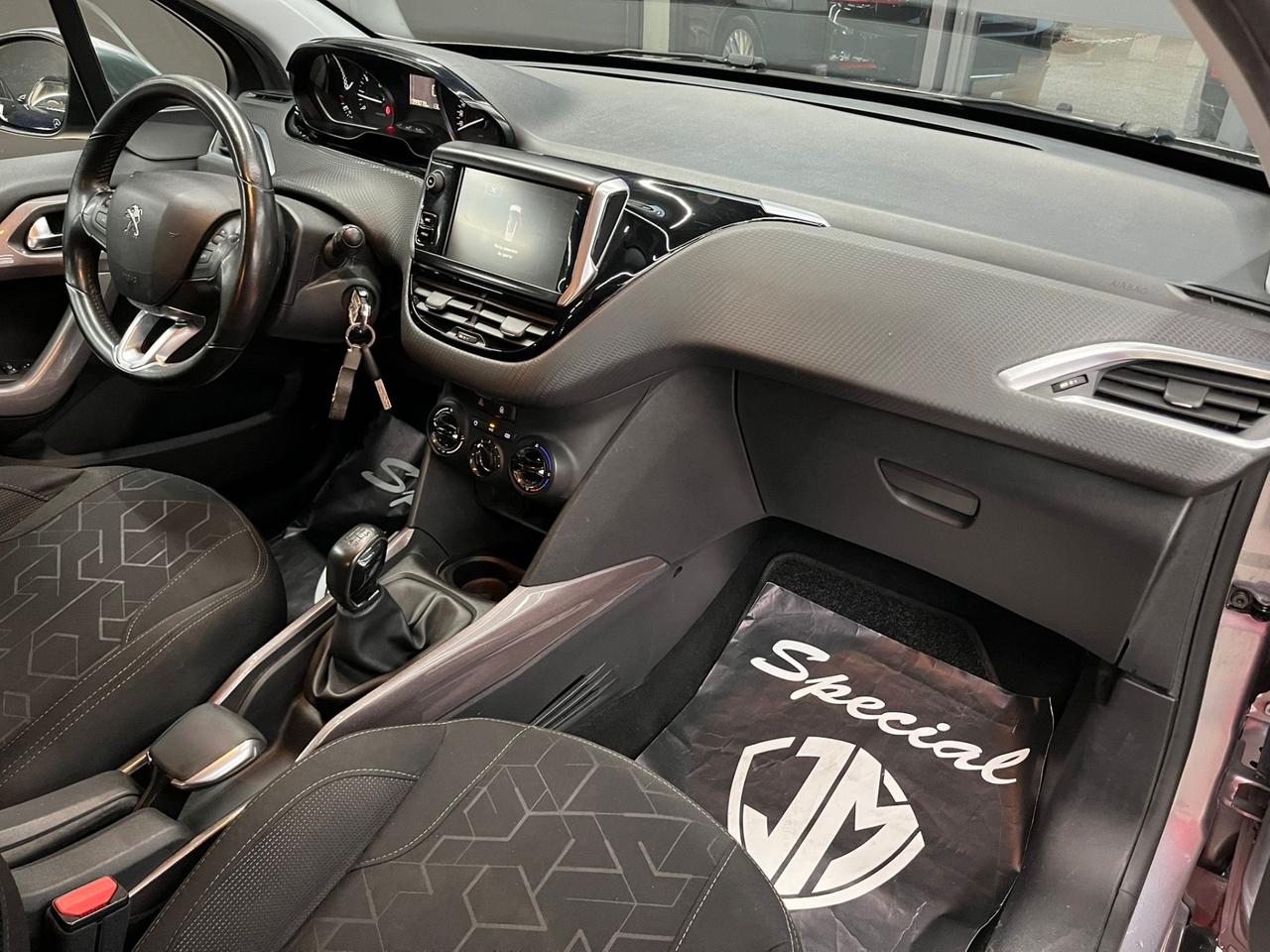 Peugeot 2008 PureTech 82 Access OK NEOPATENTATI