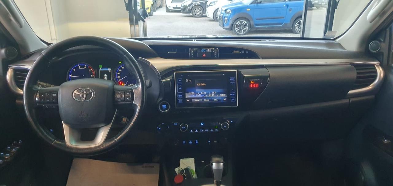 Toyota Hilux 2.4 D 4WD aut.