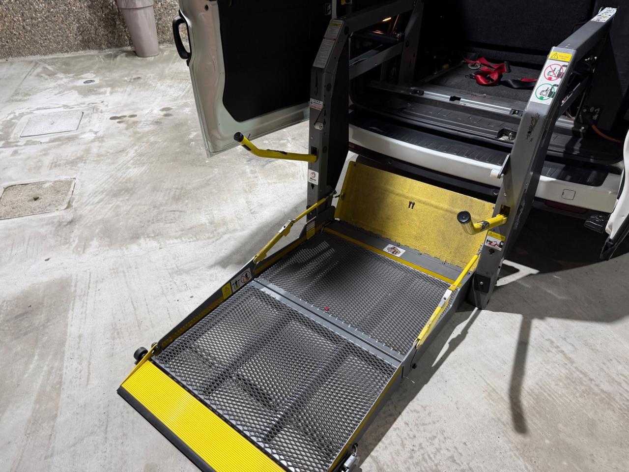 OPEL COMBO 1.6CDTI TETTO ALTO PEDANA OMOLOGATA DISABILI