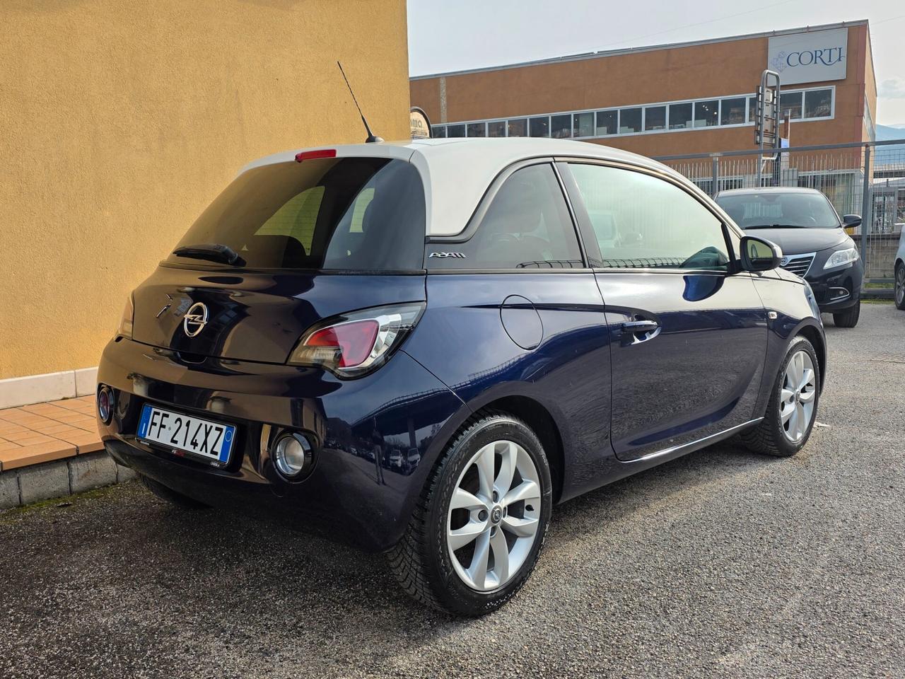 Opel Adam 1.2 70 CV