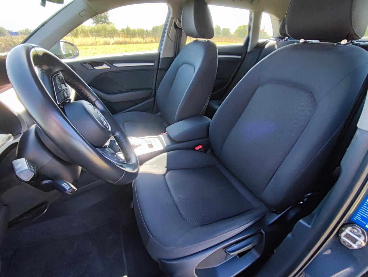 Audi A3 SPB 30 TFSI Business