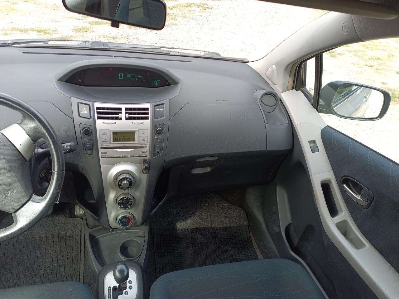 Toyota Yaris 1.0 3 porte