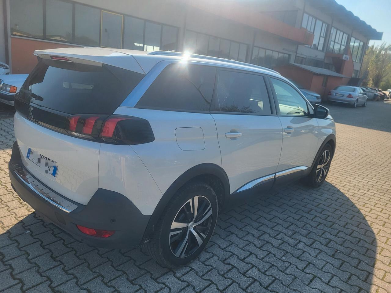 Peugeot 5008 BlueHDi 130 S&S EAT8 Allure