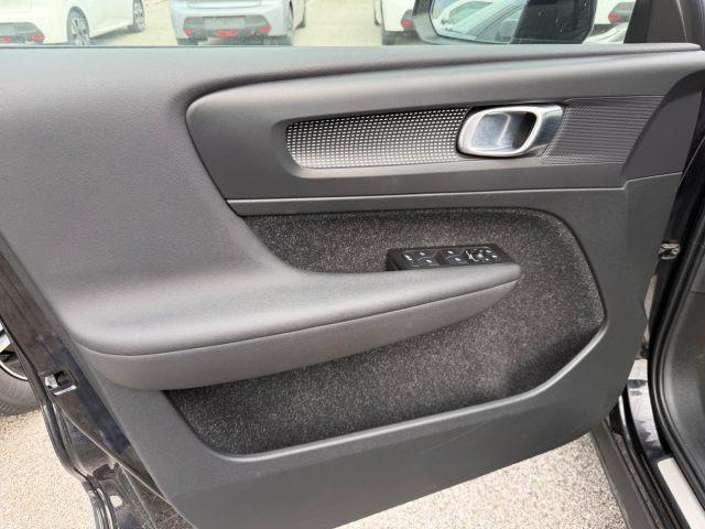 VOLVO XC40 T4 Recharge Plug-in Hybrid R-design