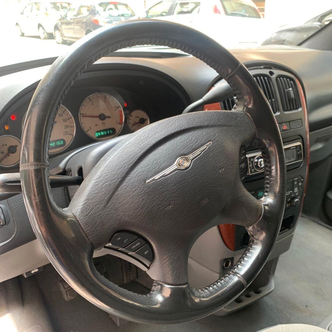 Chrysler Voyager 2.8 CRD cat LX **CAMBIO AUTOMATICO**