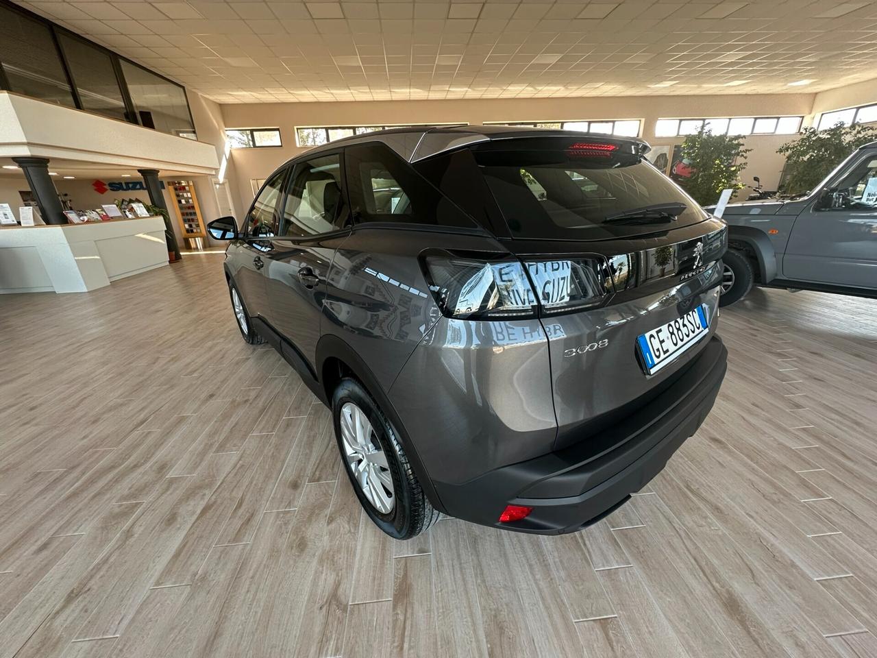 Peugeot 3008 BlueHDi 130 S&S EAT8 Active Business