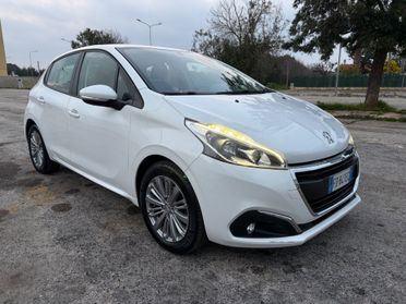 Peugeot 208 benzina 5 porte