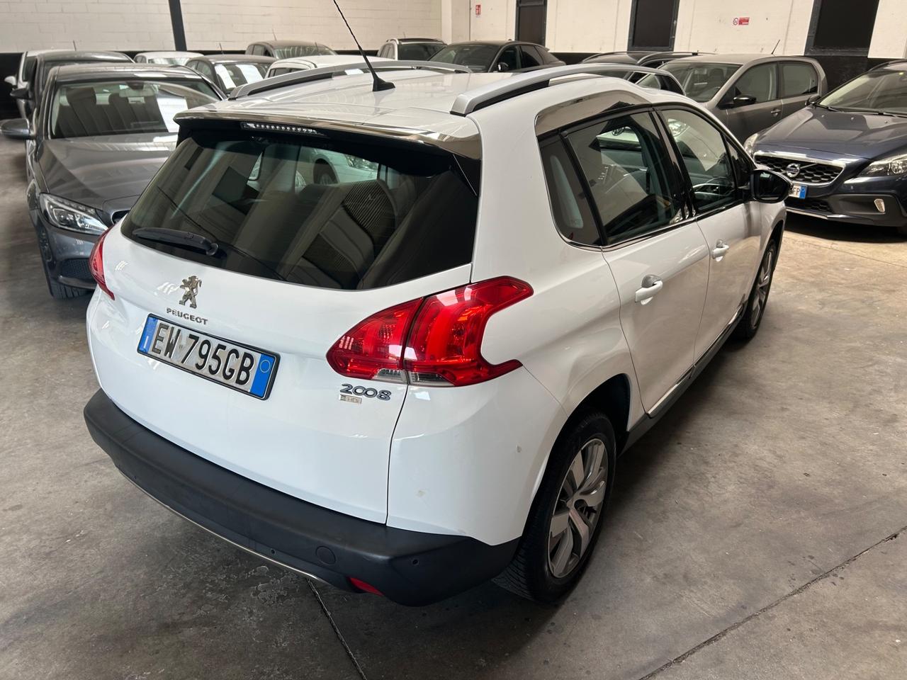 Peugeot 2008 1.6 HDI 92cv automatica Allure