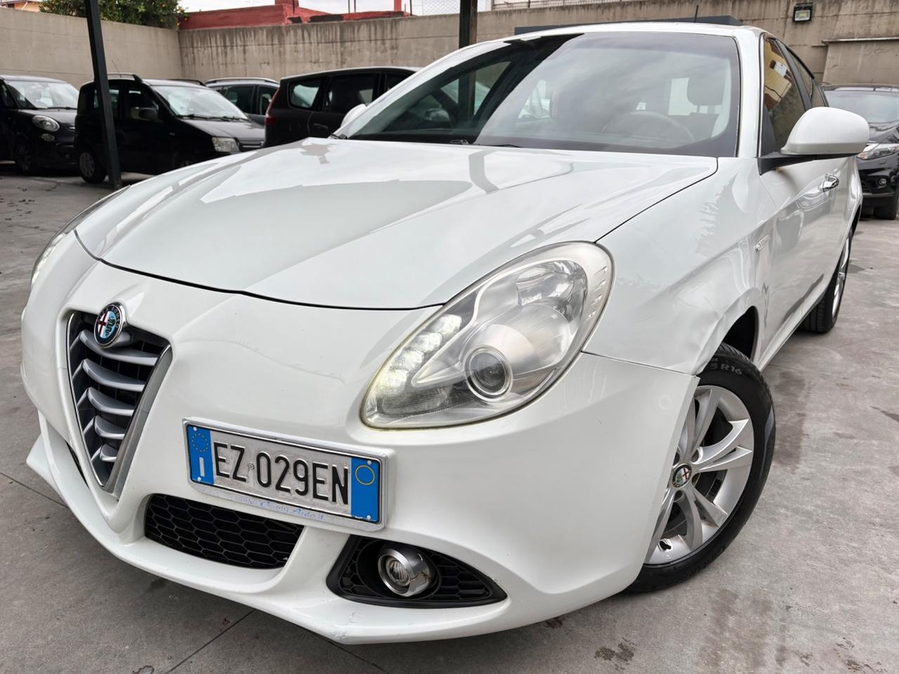 Alfa Romeo Giulietta 1.6 MJT 105cv splendente
