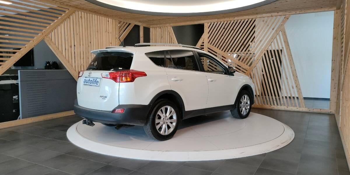 Toyota Rav4 2.2 d-cat Style 4wd 150cv auto