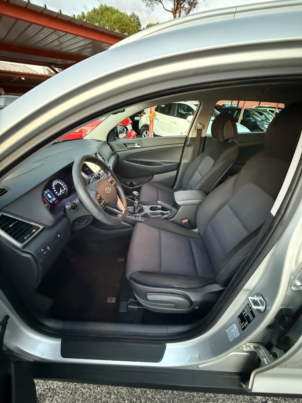 Tucson 1.6 dci -unipro-117 mila km -rate-garanzia-E6
