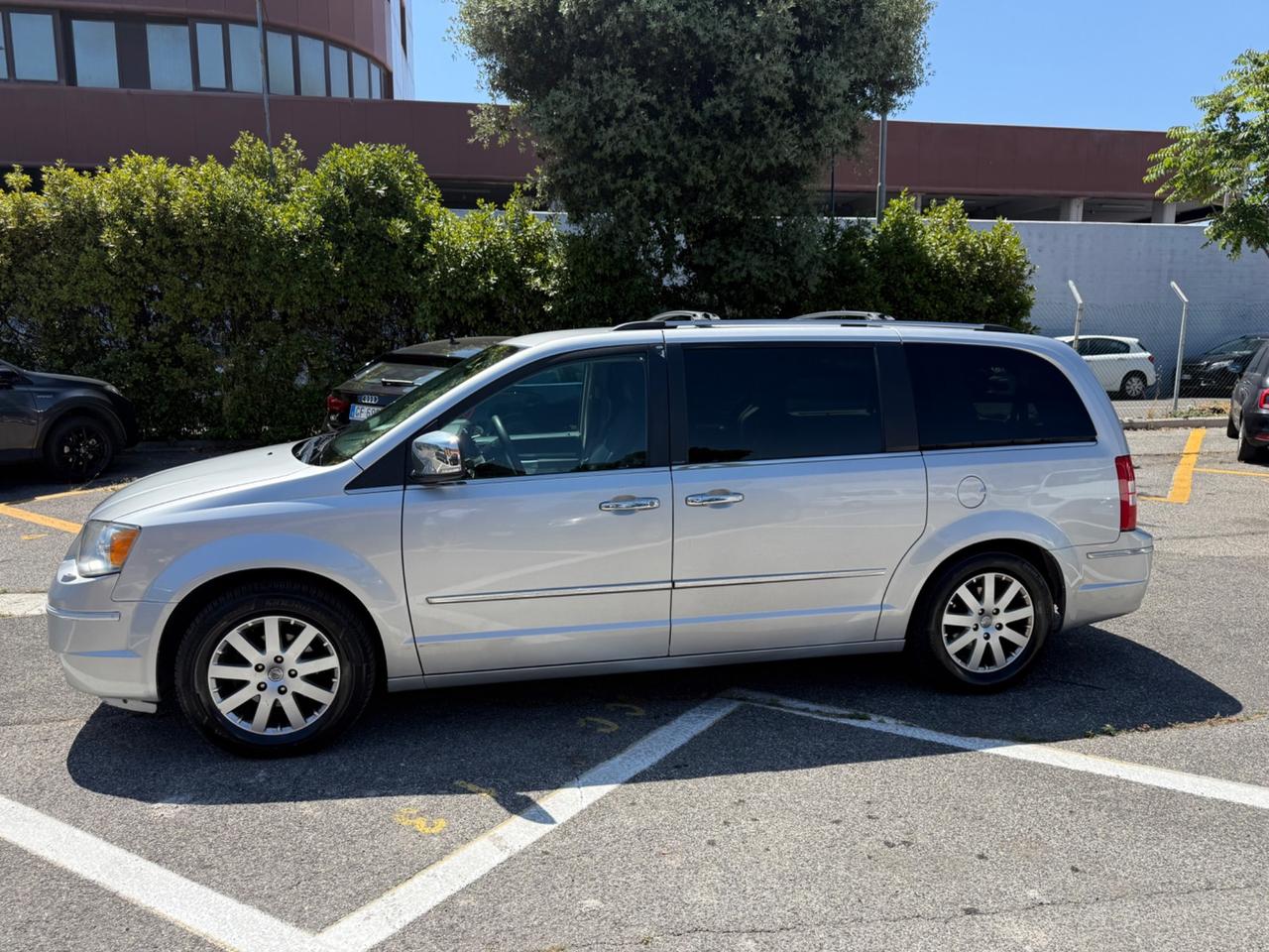Chrysler Voyager Grand Voyager 2.8 CRD DPF LX