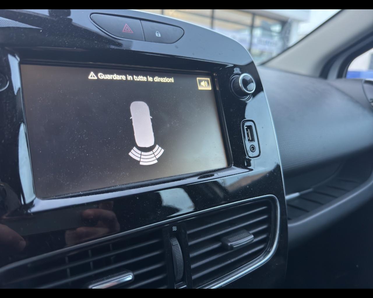 RENAULT Clio 4ª serie - Clio dCi 8V 75 CV 5 porte Business