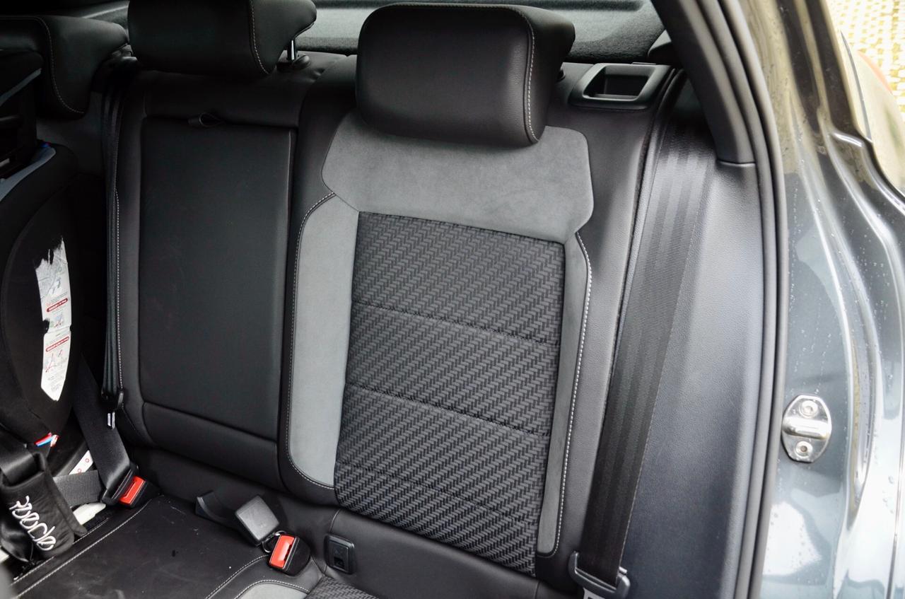 VOLKSWAGEN T-ROC 2.0 TDI R-LINE 4MOTION 150cv DSG, UFF ITALIANA, SERVICE VW, FULL LED, NAVI, LUCI AMBIENTE, 19", PERMUTE