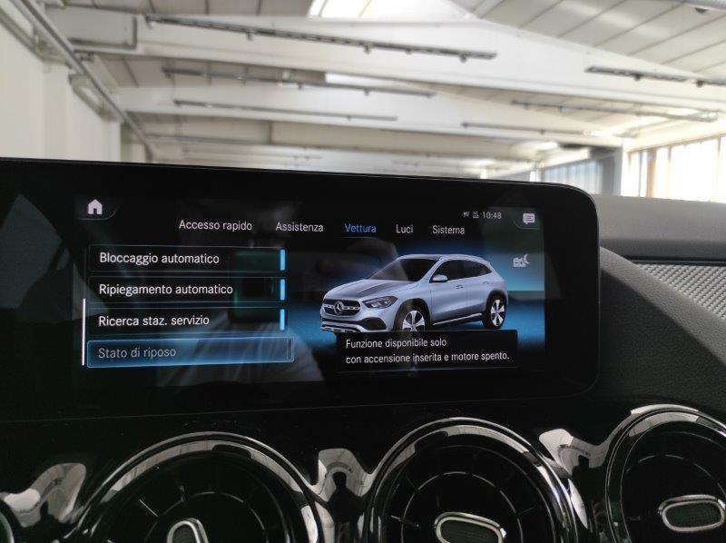 Mercedes-Benz GLA (H247) - GLA 200 Automatic Business