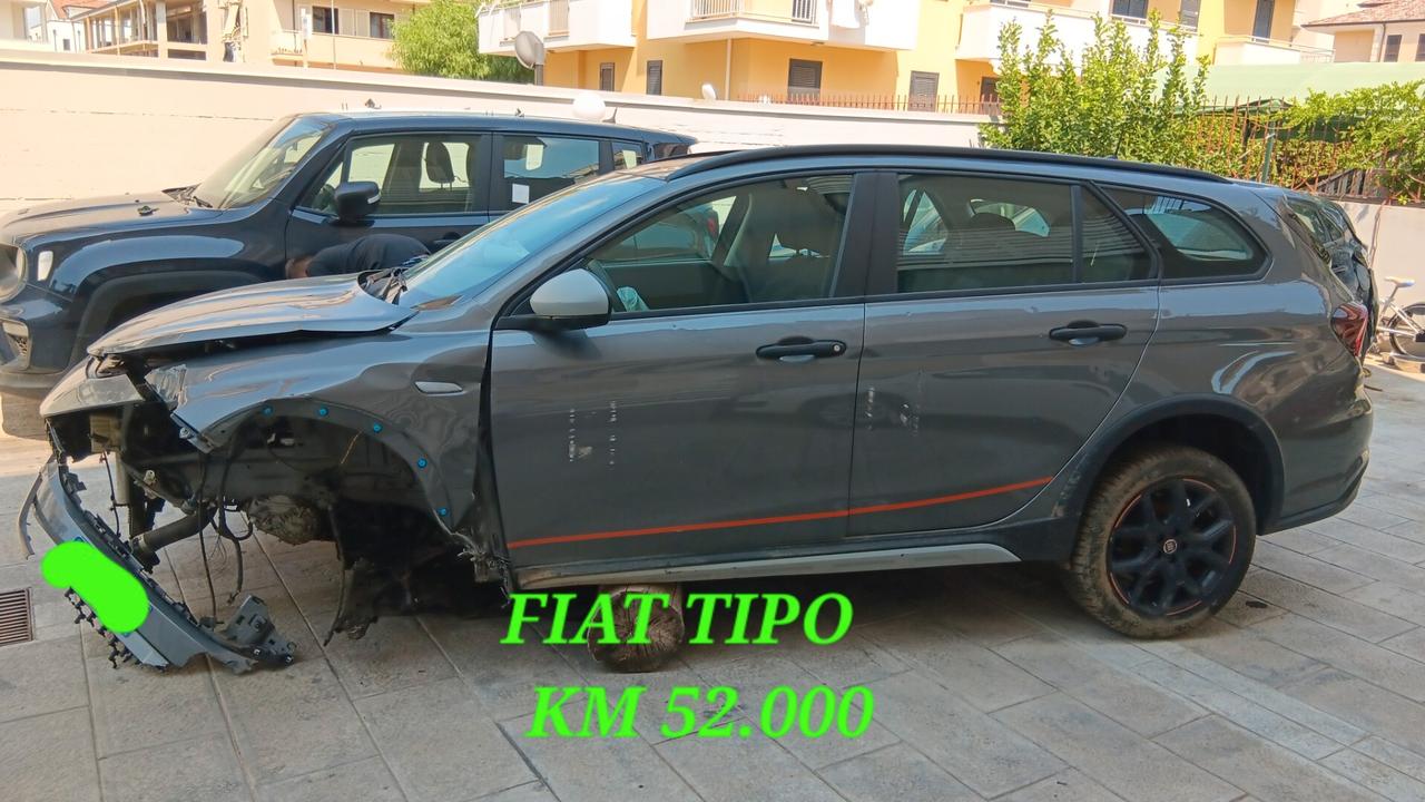 Fiat Tipo Cross incidentata sinistrata mondialcars 023