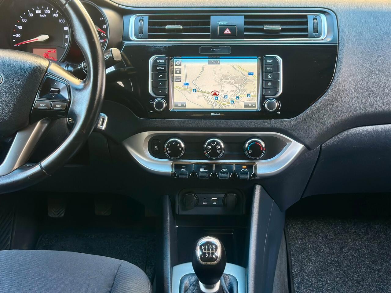 Kia Rio 1.1 CRDi 5 P OK neopatentati