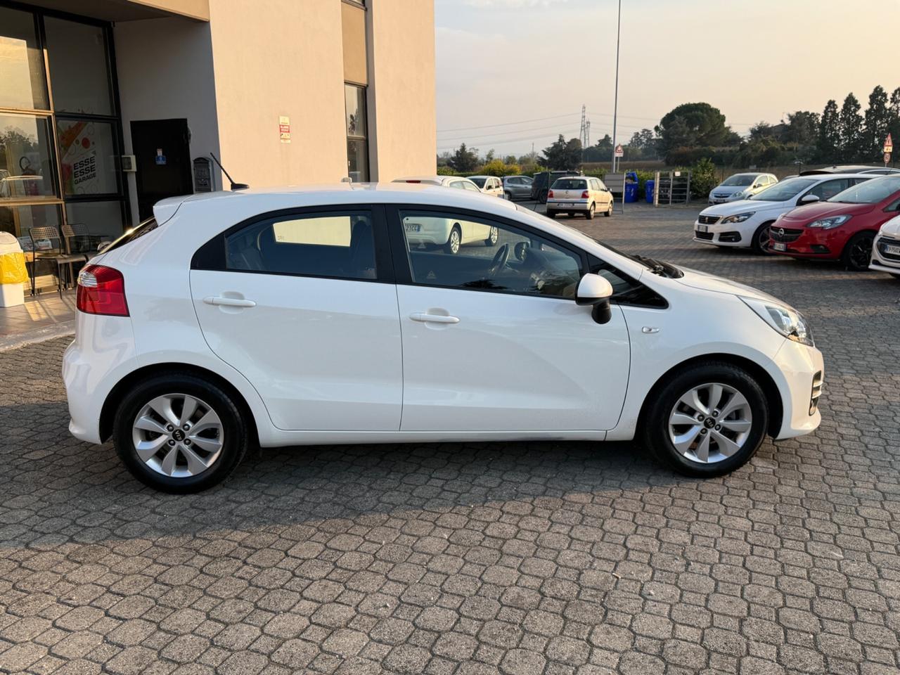 Kia Rio 1.1 CRDi 5p. |NEOPATENTATI|UNIPRO