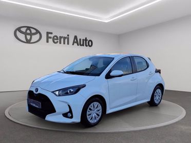TOYOTA Yaris 1.5h active del 2023