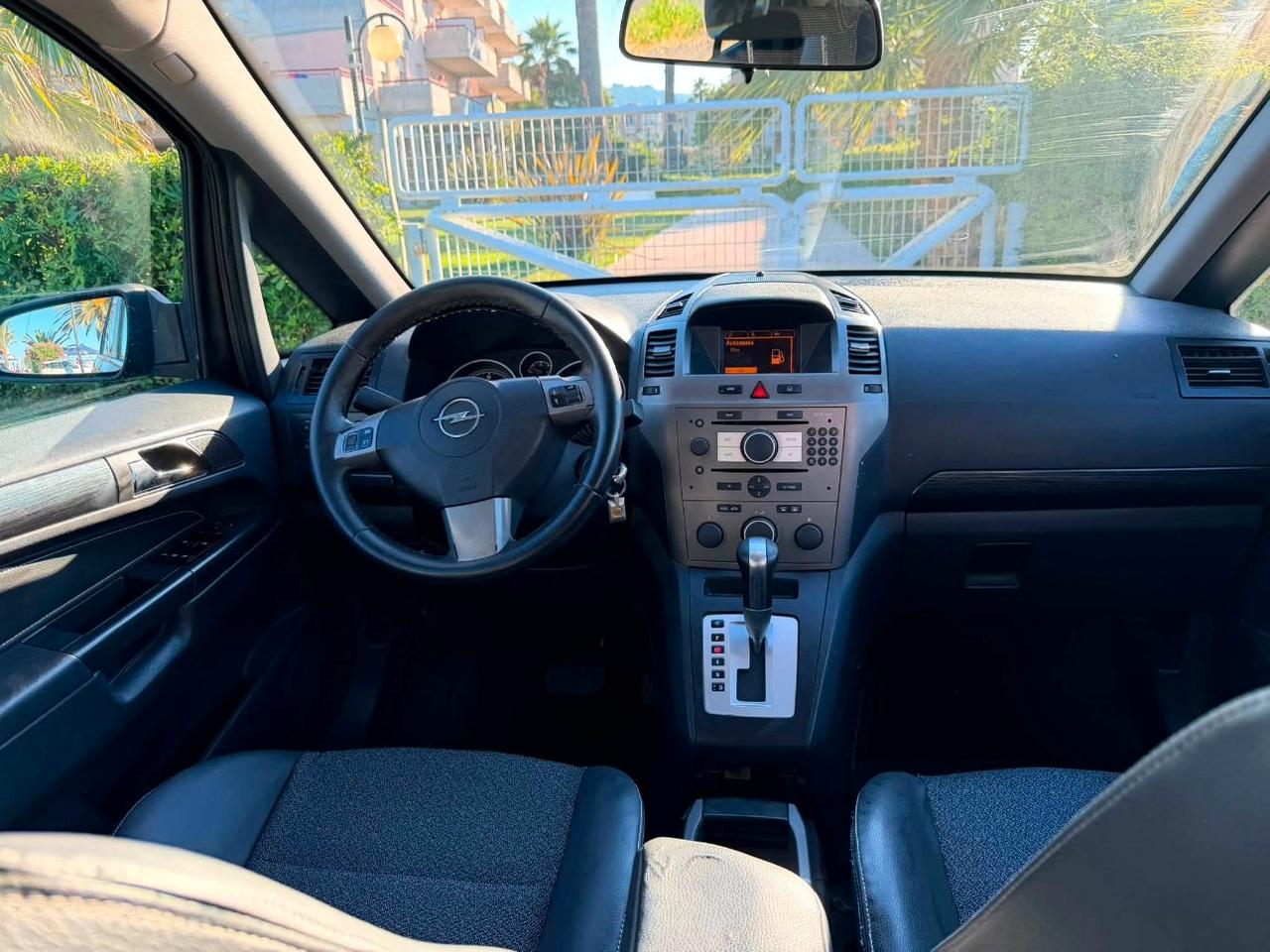 Opel Zafira 1.9 cdti Cosmo 120cv auto