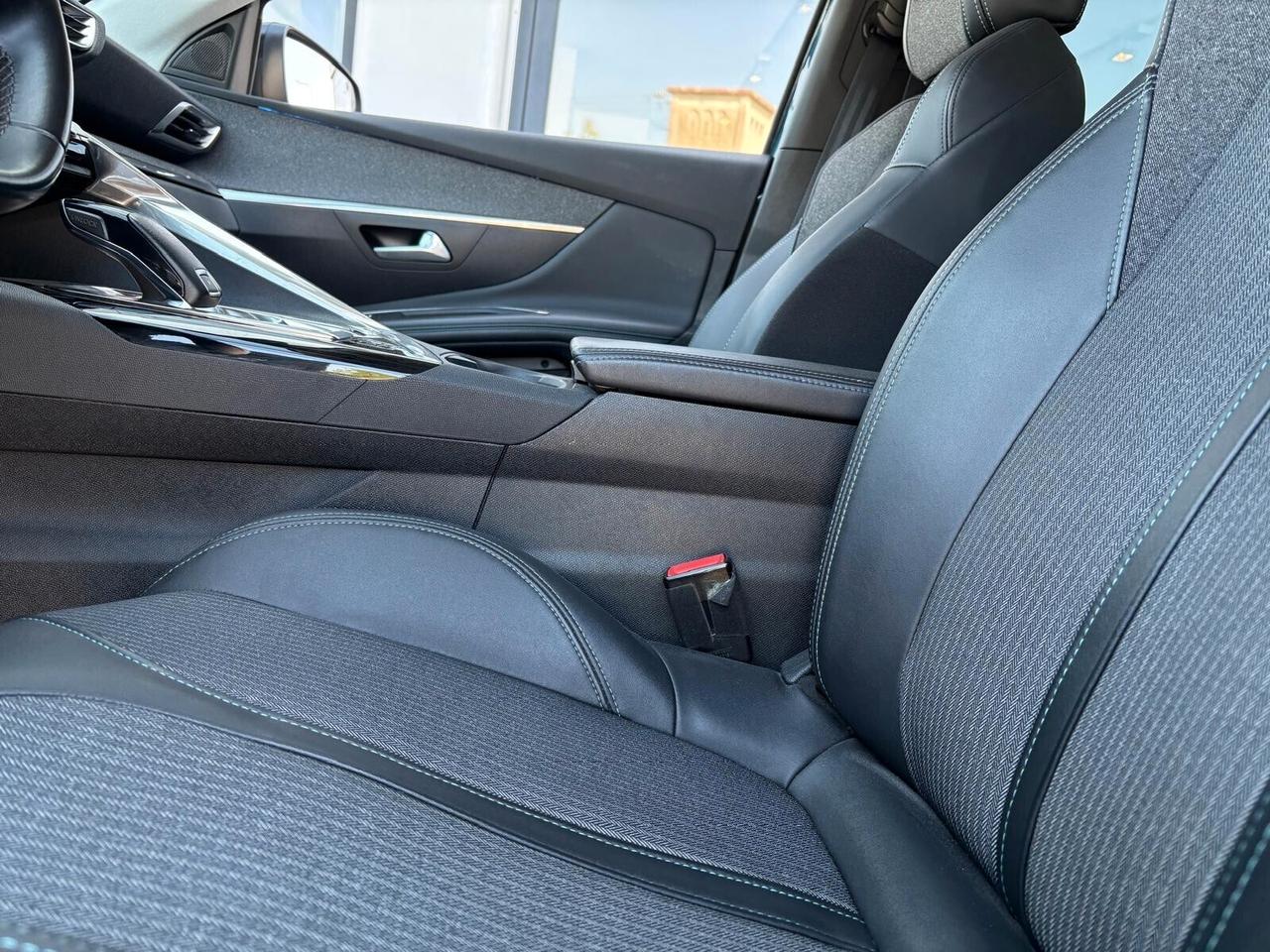 Peugeot 3008 ALLURE PACK BlueHDi EAT8 SPOTICAR