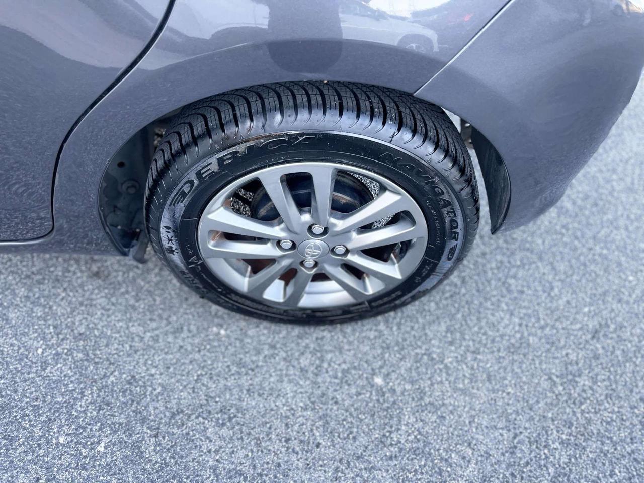 Toyota Yaris 1.0 Benzina 69CV E5 Neo - 2014